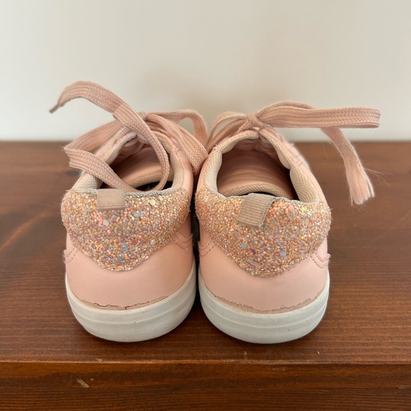 Girls size 3 Bebe sneakers - Picture 2 of 6